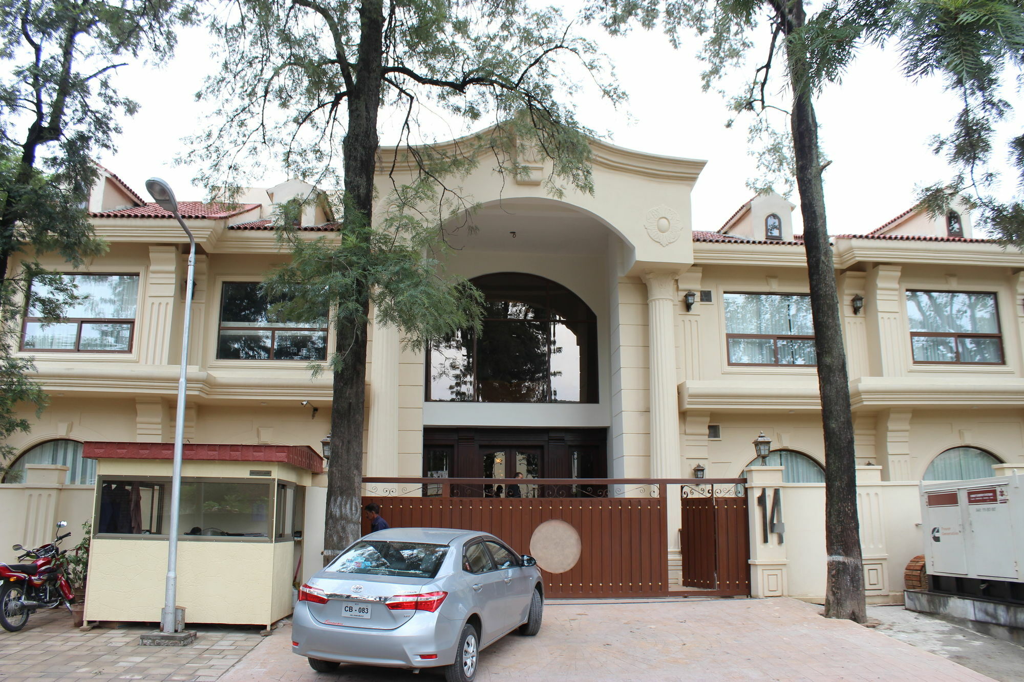 S Chalet Islamabad Bed & Breakfast Exterior foto